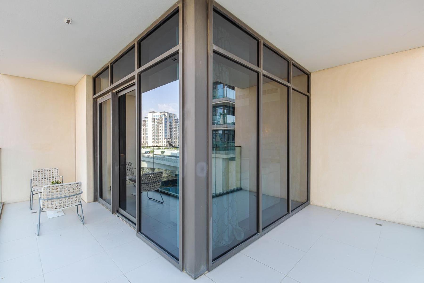 Magnificent 2bdr In Creek Harbour Apartment *